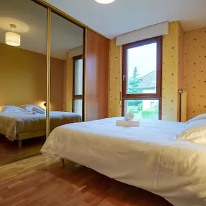Hébergement de vacances Le Bleu Du - 150m Du - Terrasse&parking à, Sévrier